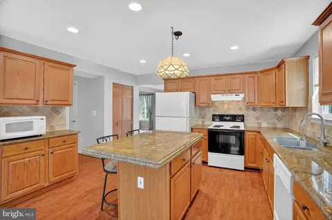 1749 Maple Ave, Hanover, MD 21076 photo 15