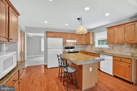 1749 Maple Ave, Hanover, MD 21076 photo 16