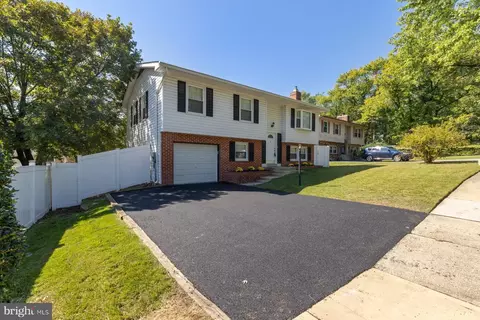 1939 Stone Castle Dr, Severn, MD 21144