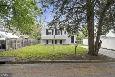 770 225th St, Pasadena, MD 21122