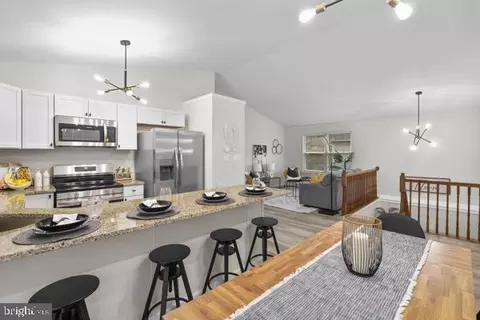 770 225th St, Pasadena, MD 21122 photo 8