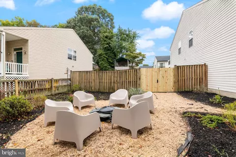 761 208th St, Pasadena, MD 21122 photo 4
