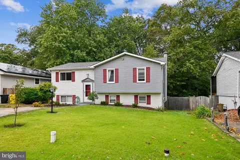 1034 Saint Margarets Dr, Annapolis, MD 21409