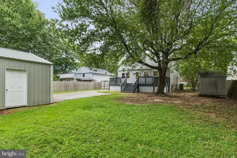 Exterior - 1227 Hampton Rd, Annapolis, MD 21409 photo 6 of 7