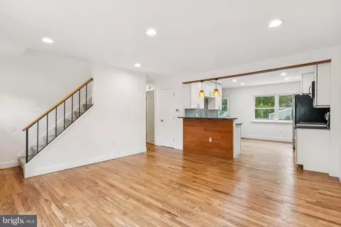 Living - 1227 Hampton Rd, Annapolis, MD 21409 photo 1 of 3