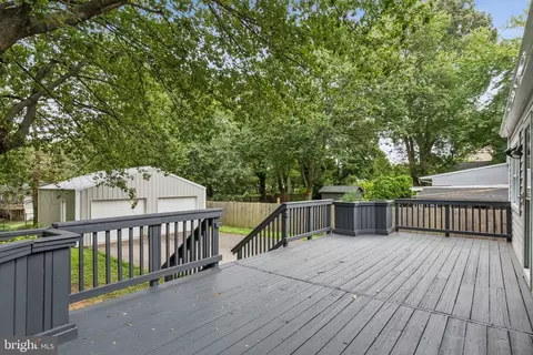 Exterior - 1227 Hampton Rd, Annapolis, MD 21409 photo 2 of 7