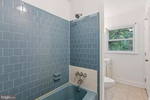 Bath - 1227 Hampton Rd, Annapolis, MD 21409 photo 2 of 3