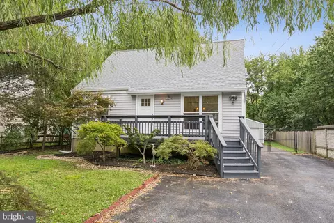 Exterior - 1227 Hampton Rd, Annapolis, MD 21409 photo 3 of 7