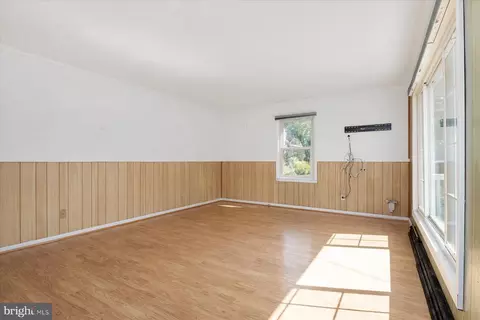 98 Carroll Dr, Annapolis, MD 21403 photo 7
