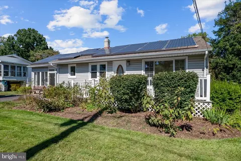 98 Carroll Dr, Annapolis, MD 21403 photo 4