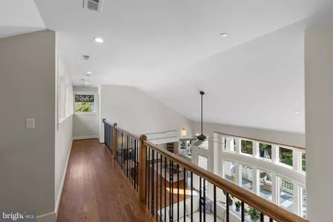 Entry Way - 1696 Beech Ln, Annapolis, MD 21409 photo 2 of 2