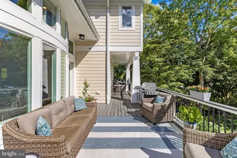 Exterior - 1696 Beech Ln, Annapolis, MD 21409 photo 5 of 8