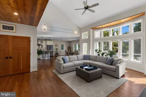 Living - 1696 Beech Ln, Annapolis, MD 21409 photo 1 of 2