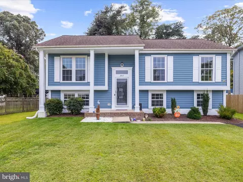 2917 Crystal Palace Ln, Pasadena, MD 21122