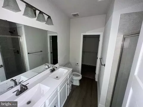 Entry Way - 135 John Daniel Way, Baltimore, MD 21225 photo 4 of 6