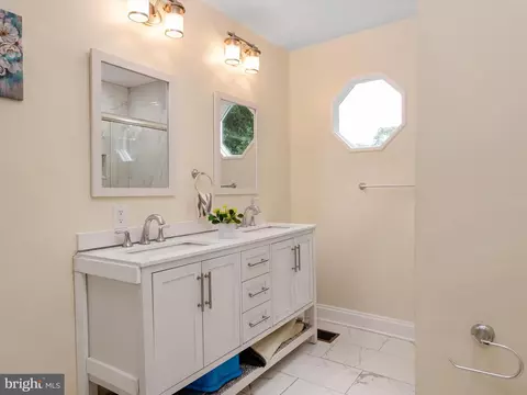 Bath - 871 Arundel Dr, Arnold, MD 21012 photo 1 of 3