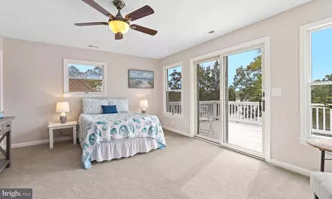 Bedroom - 1231 Shore Dr, Edgewater, MD 21037 photo 1 of 6