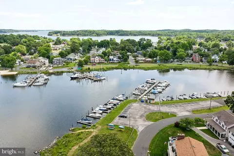 View/Area - 1231 Shore Dr, Edgewater, MD 21037 photo 12 of 18