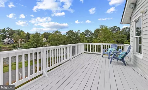 Exterior - 1231 Shore Dr, Edgewater, MD 21037 photo 4 of 12
