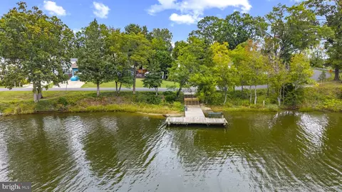 View/Area - 1231 Shore Dr, Edgewater, MD 21037 photo 4 of 18