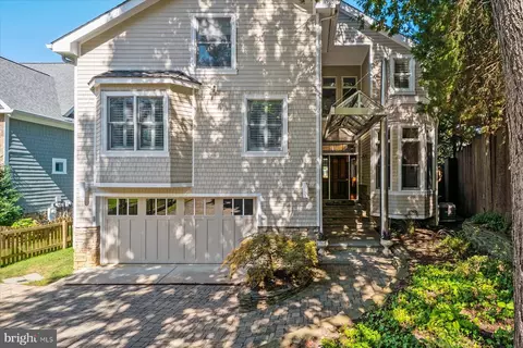 Exterior - 145 Spa Dr, Annapolis, MD 21403 photo 3 of 17