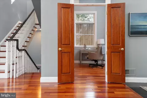 Entry Way - 145 Spa Dr, Annapolis, MD 21403 photo 3 of 4