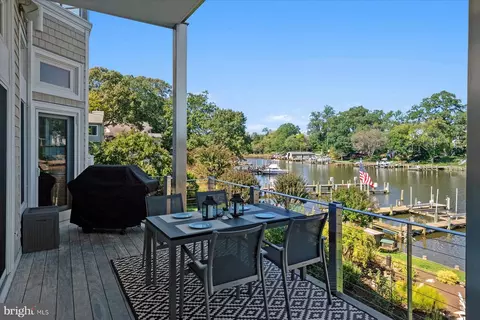 Exterior - 145 Spa Dr, Annapolis, MD 21403 photo 5 of 17