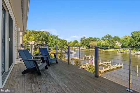 Exterior - 145 Spa Dr, Annapolis, MD 21403 photo 7 of 17