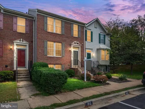 8539 Pine Meadows Dr, Odenton, MD 21113