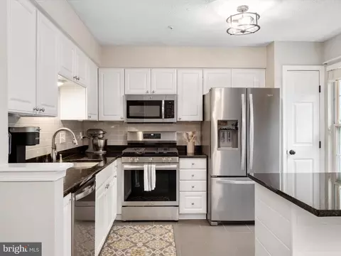 8539 Pine Meadows Dr, Odenton, MD 21113 photo 8