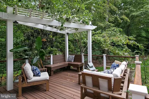 Exterior - 1634 Ridout Rd, Annapolis, MD 21409 photo 5 of 13