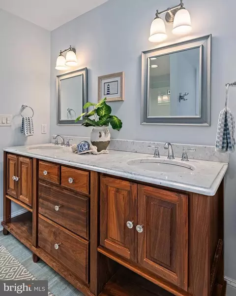 Bath - 1634 Ridout Rd, Annapolis, MD 21409 photo 6 of 7