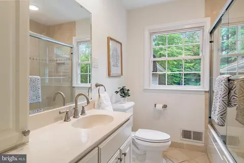 Bath - 1634 Ridout Rd, Annapolis, MD 21409 photo 7 of 7