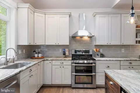 Kitchen - 1634 Ridout Rd, Annapolis, MD 21409 photo 4 of 8