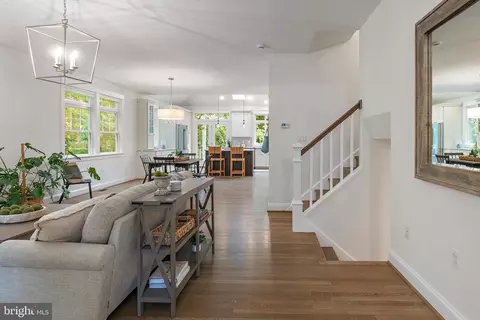 Entry Way - 1634 Ridout Rd, Annapolis, MD 21409 photo 2 of 9