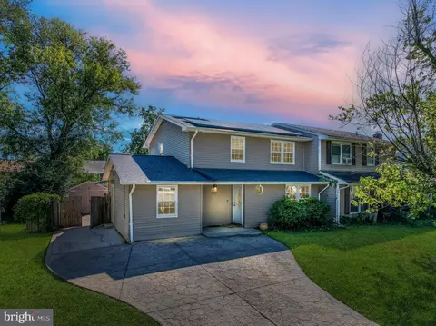 2514 Vivaldi Ln, Gambrills, MD 21054