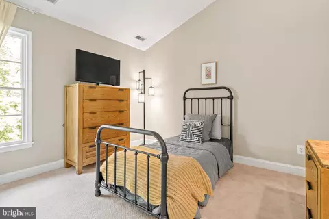 Bedroom - 8504 Summershade Dr, Odenton, MD 21113 photo 7 of 13