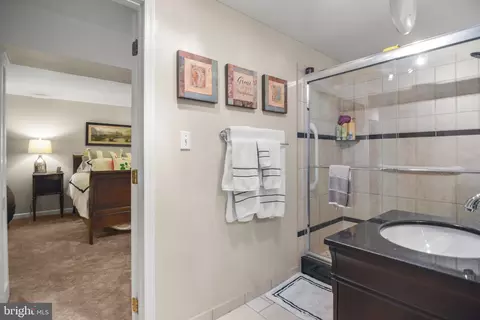Bath - 8504 Summershade Dr, Odenton, MD 21113 photo 5 of 5