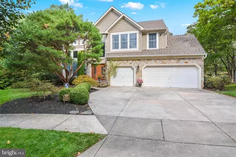 Exterior - 8504 Summershade Dr, Odenton, MD 21113 photo 10 of 12