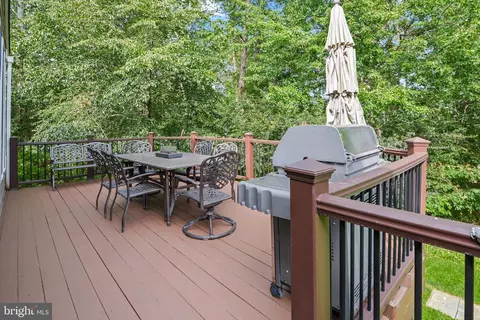 Exterior - 8504 Summershade Dr, Odenton, MD 21113 photo 6 of 12