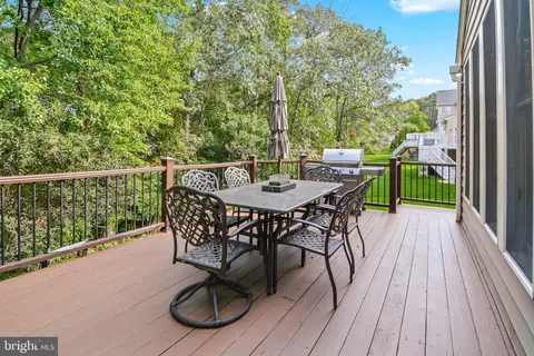 Exterior - 8504 Summershade Dr, Odenton, MD 21113 photo 7 of 12