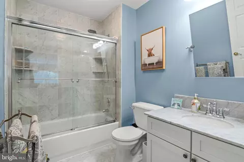 Bath - 8504 Summershade Dr, Odenton, MD 21113 photo 3 of 5