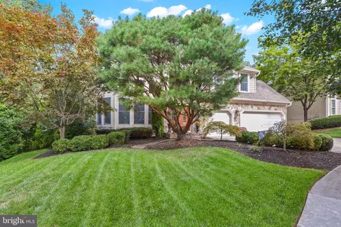 Exterior - 8504 Summershade Dr, Odenton, MD 21113 photo 9 of 12
