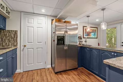 Kitchen - 8504 Summershade Dr, Odenton, MD 21113 photo 6 of 7
