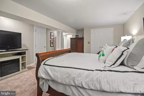 Bedroom - 8504 Summershade Dr, Odenton, MD 21113 photo 13 of 13