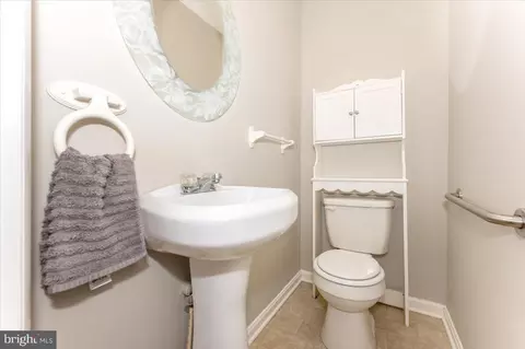 Entry Way - 8109 Beverly Rd, Severn, MD 21144 photo 2 of 2