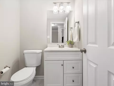 Bath - 1185 Annis Squam Harbour, Pasadena, MD 21122 photo 2 of 6