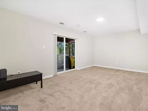 Living - 1185 Annis Squam Harbour, Pasadena, MD 21122 photo 6 of 6