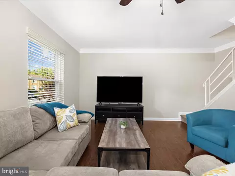 Living - 1185 Annis Squam Harbour, Pasadena, MD 21122 photo 2 of 6