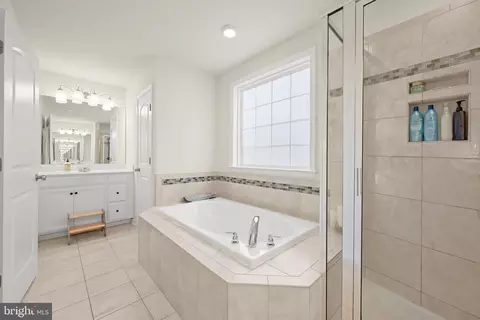 Bath - 8143 Ridgely Loop, Severn, MD 21144 photo 1 of 2